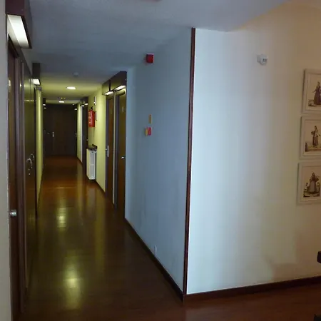 Restaurante San Anton タピア・デ・カサリエゴ