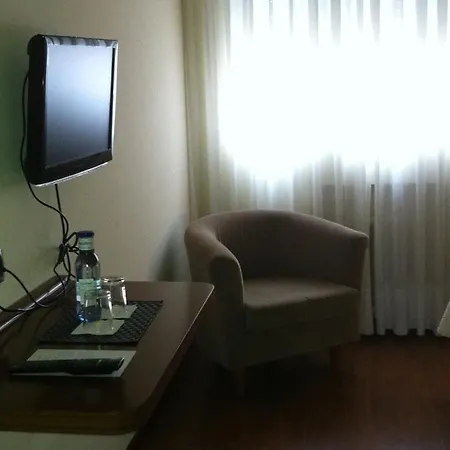 Restaurante San Anton 2* タピア・デ・カサリエゴ